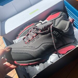 Mountain Warehouse Collie Women’s Waterproof Shoes (Size 7)